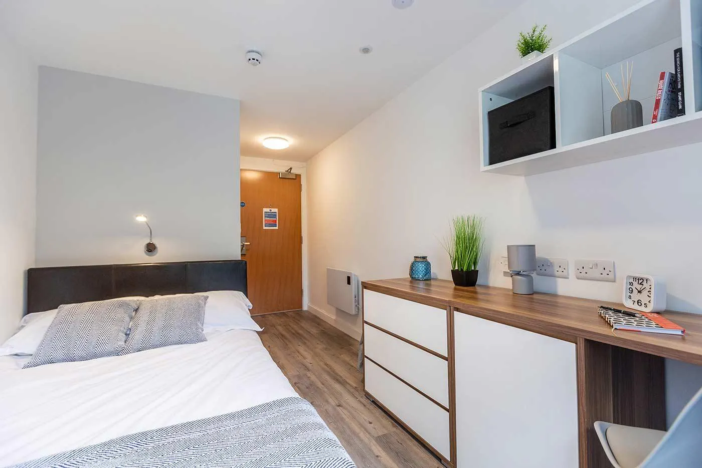 Classic Ensuite ROOM 1