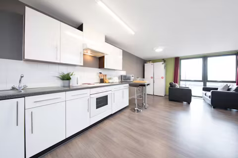 jennens-court-birmingham-birmingham-KITCHEN