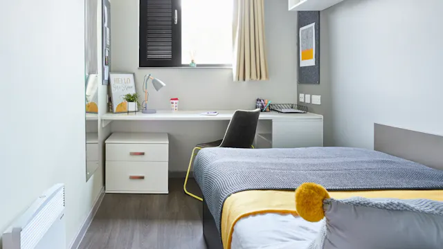Classic En-suite room image 2