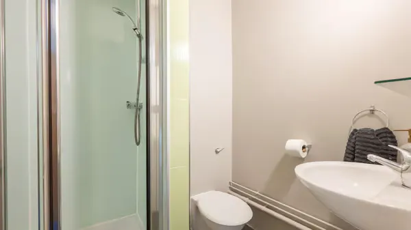 Classic En-Suite