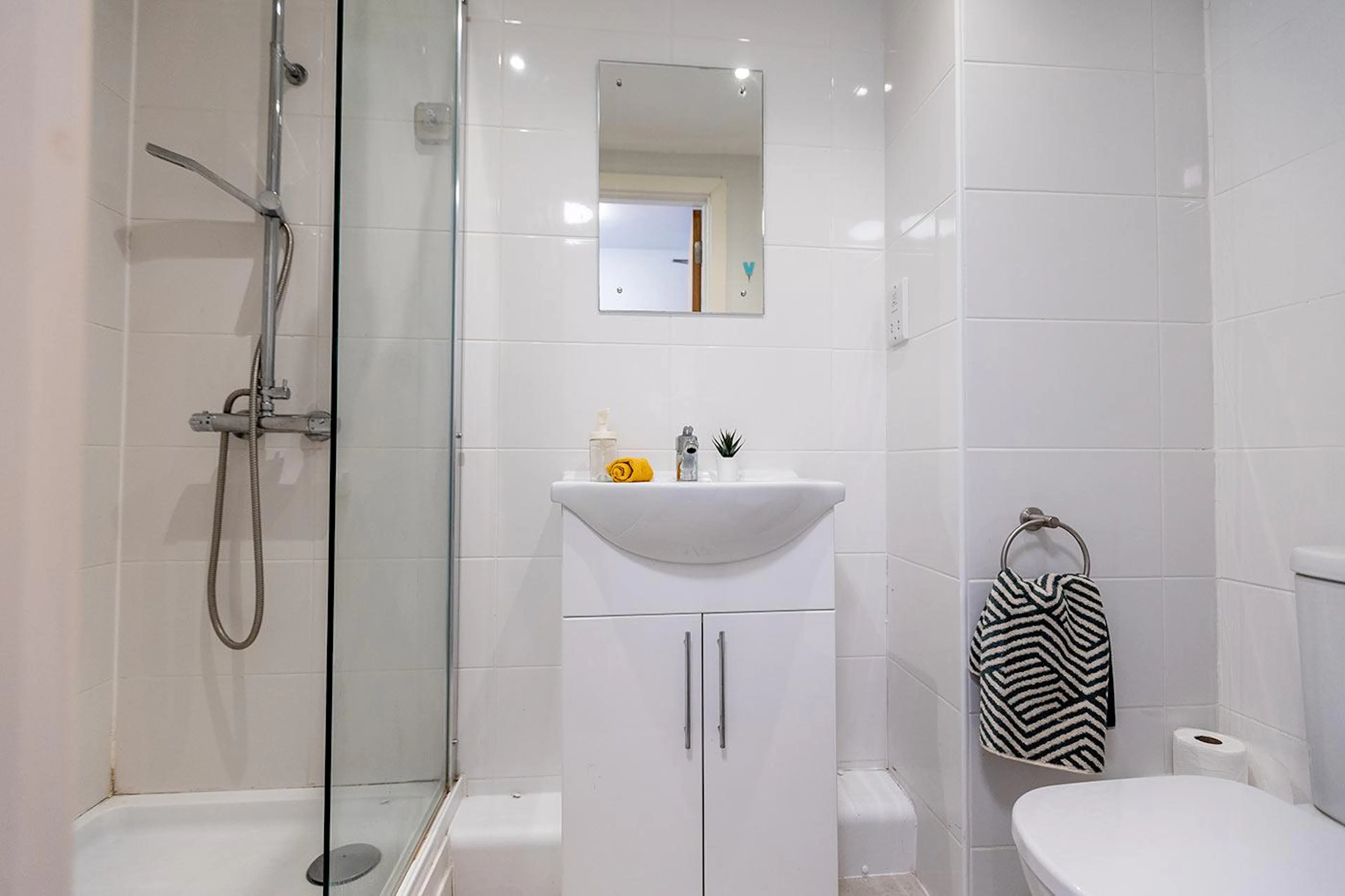 Classic Ensuite ROOM 4