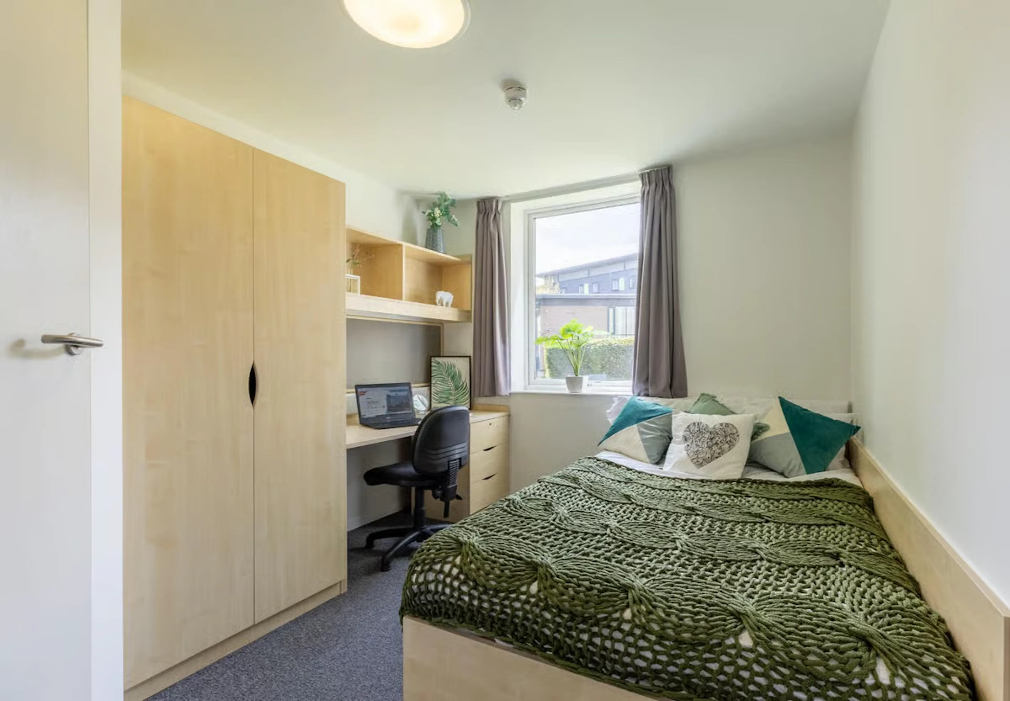 Classic Ensuite ROOM 3