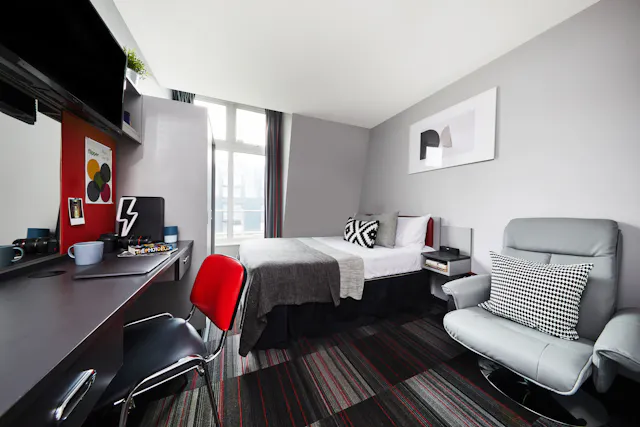 Classic Ensuite room image 1