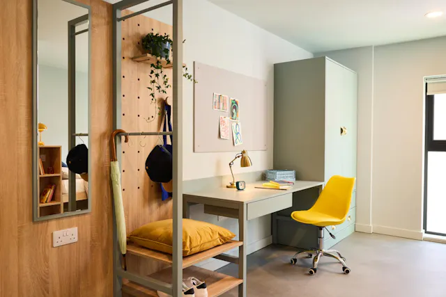 Classic Penthouse Ensuite room image 2