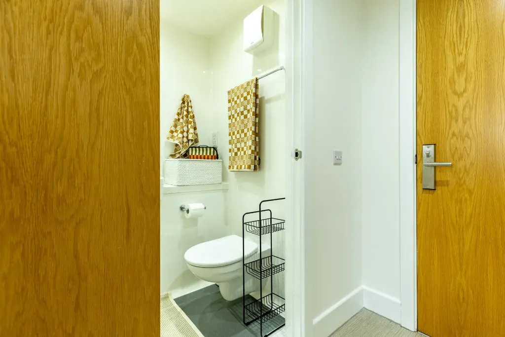 Classic En-suite Plus