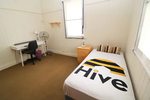 Classic Single Room room image 2