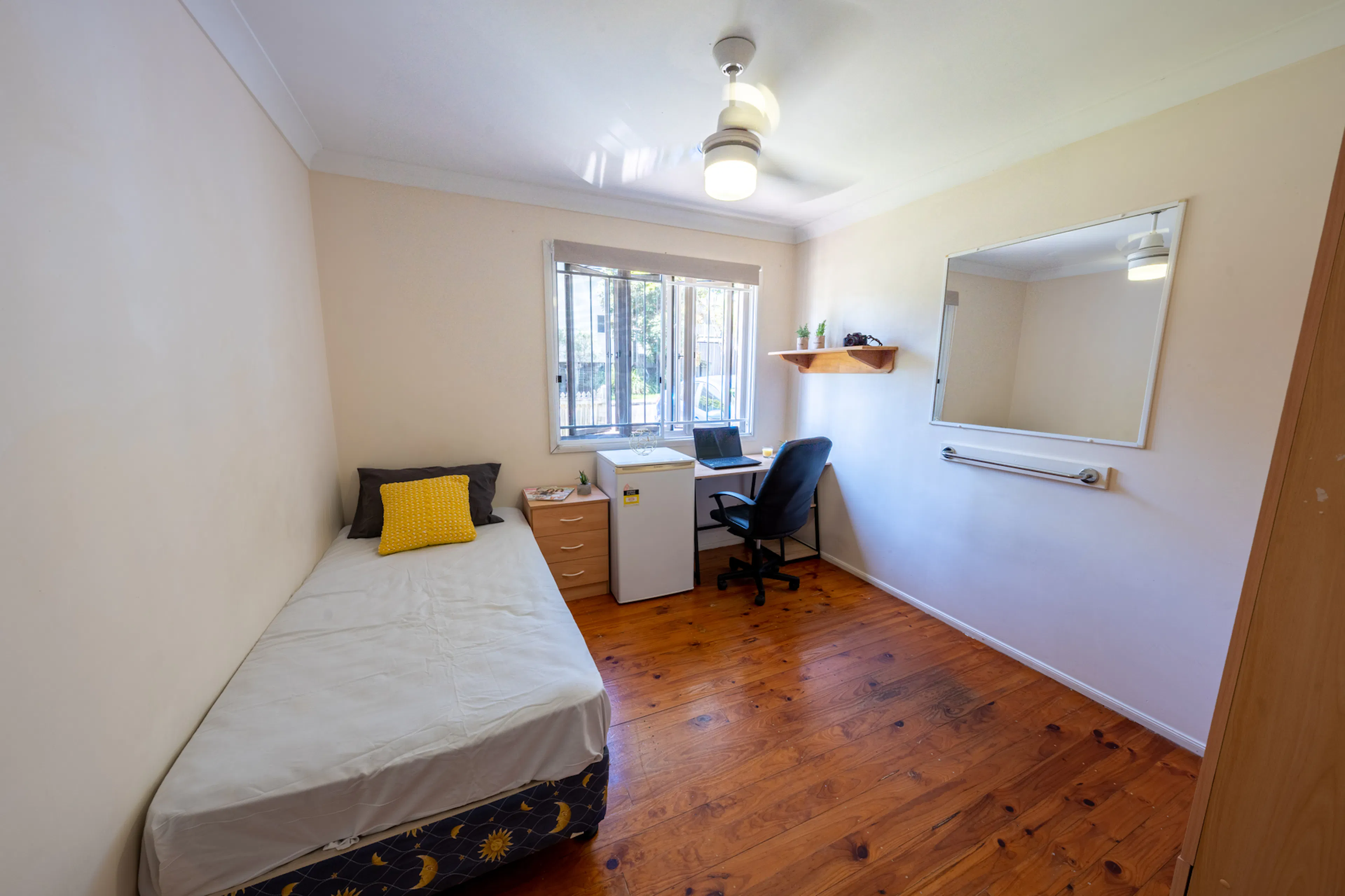 Classic Single Room ROOM 2