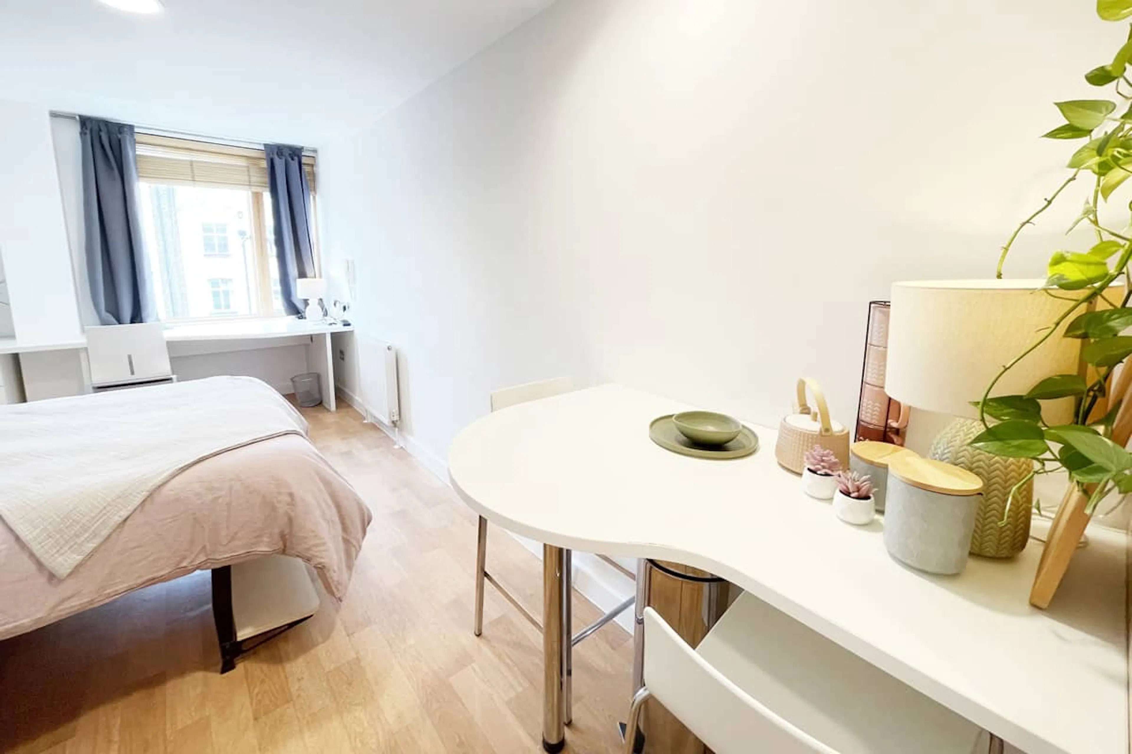 Platinum Studio ROOM 2
