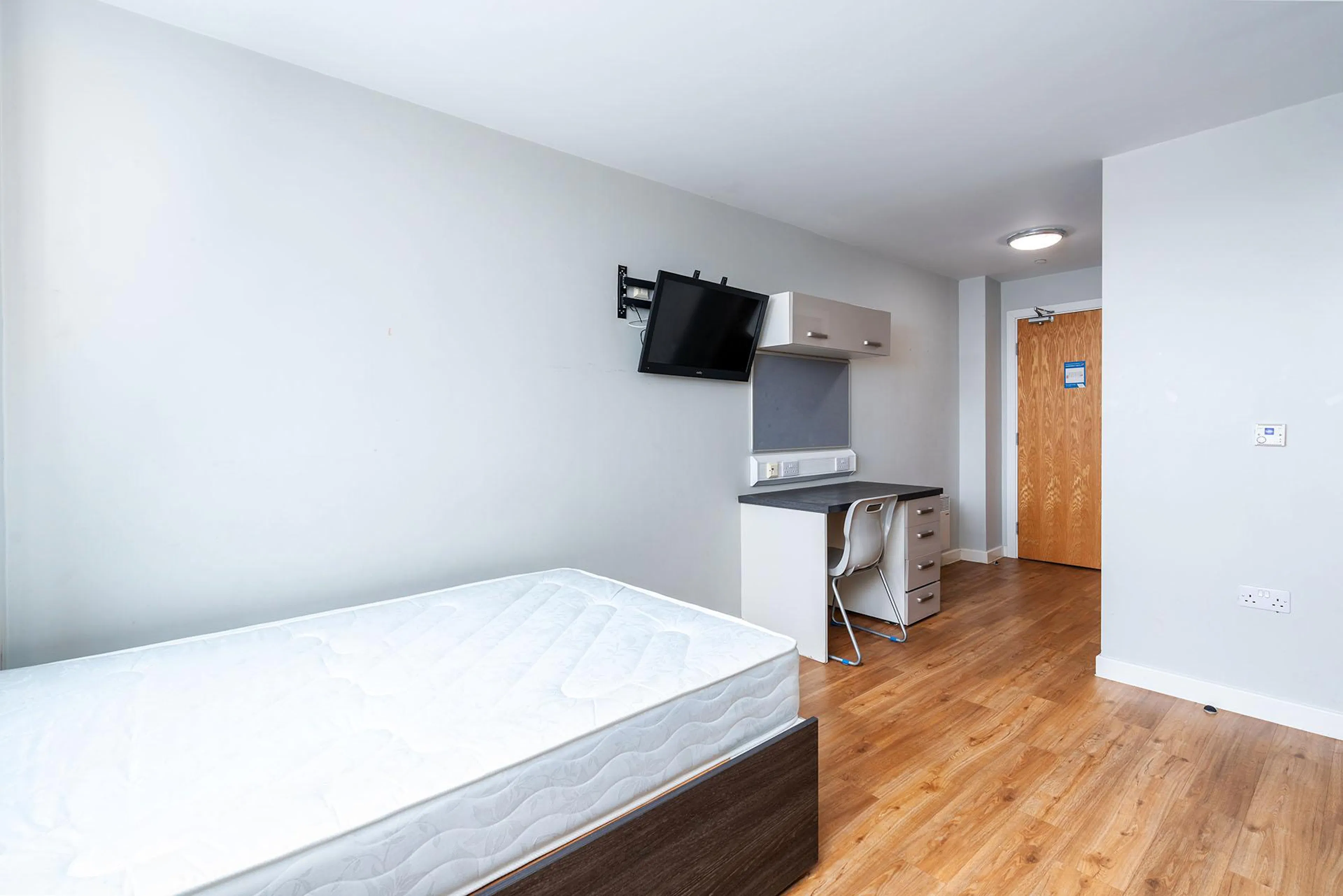 Classic Studio ROOM 3