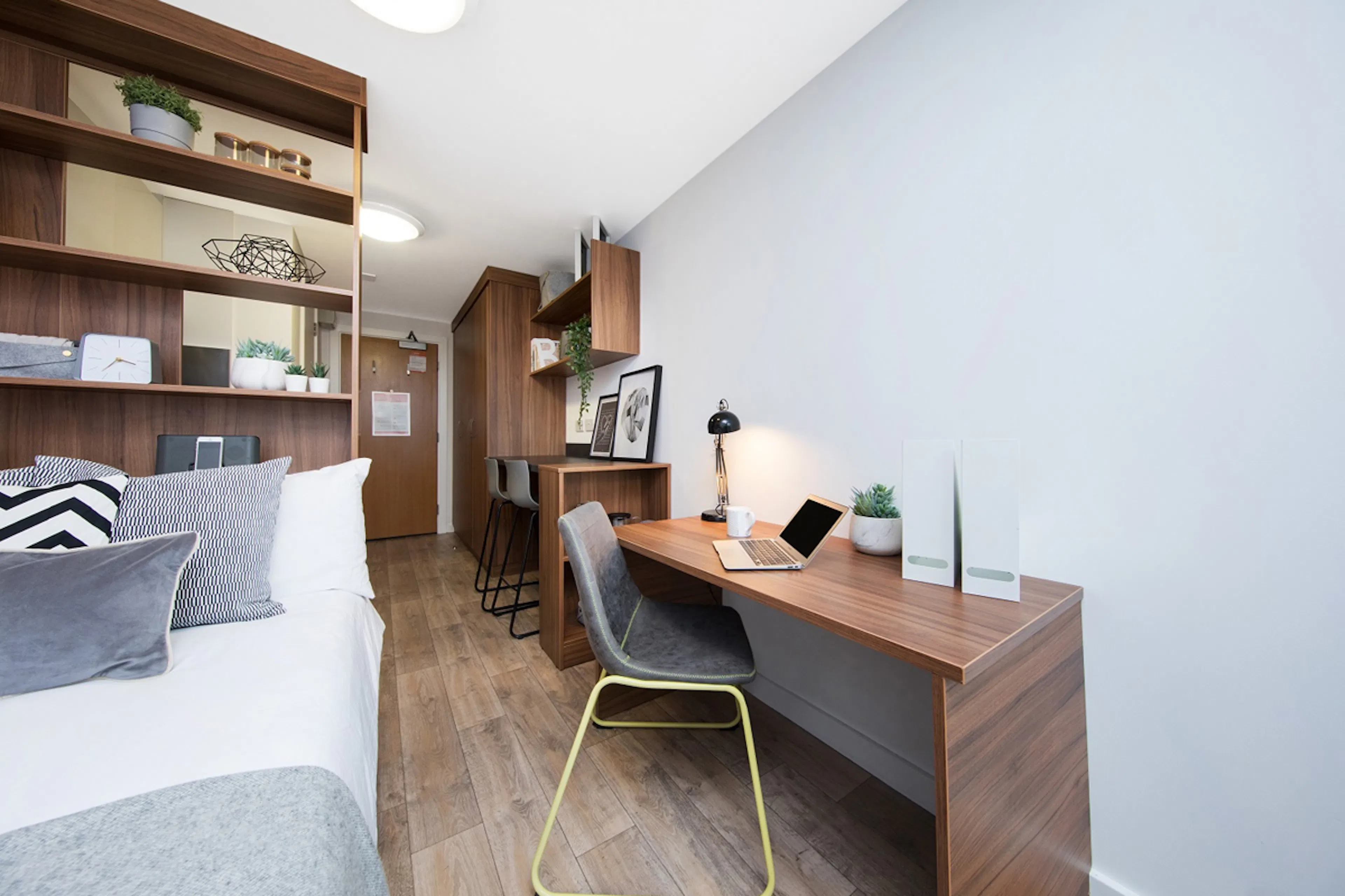 Platinum Studio ROOM 1