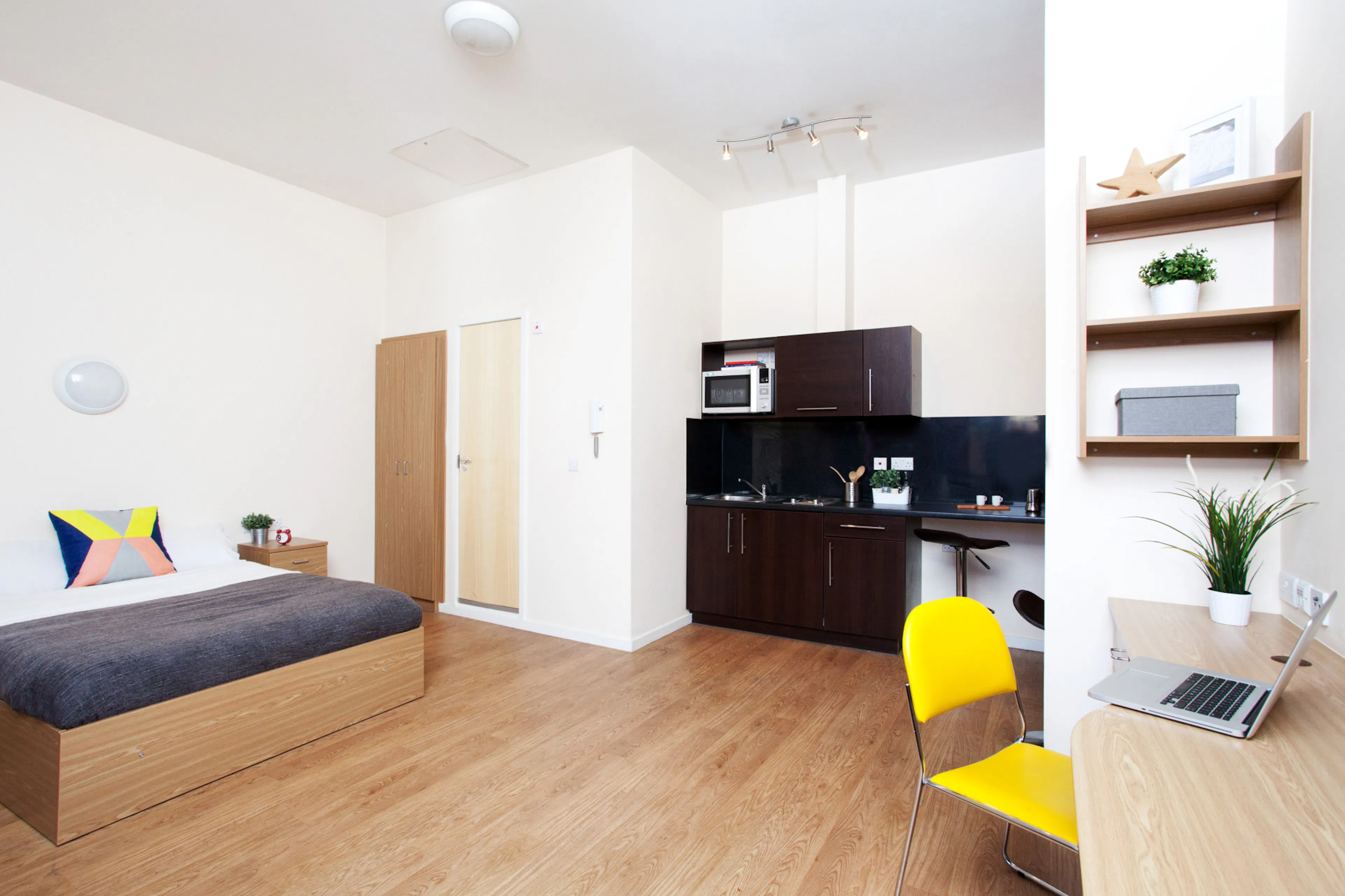 Platinum Studio ROOM 4
