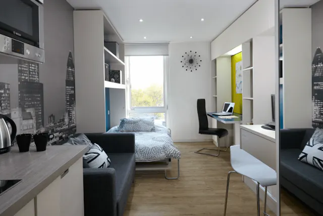 Platinum Studio room image 1