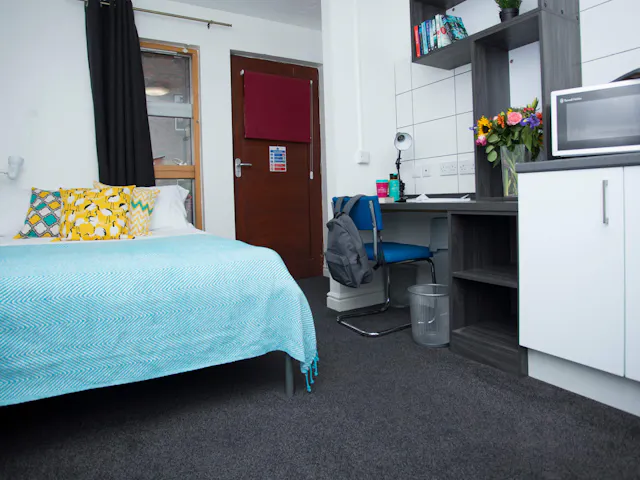 Classic Studio (Truro Court) room image 1