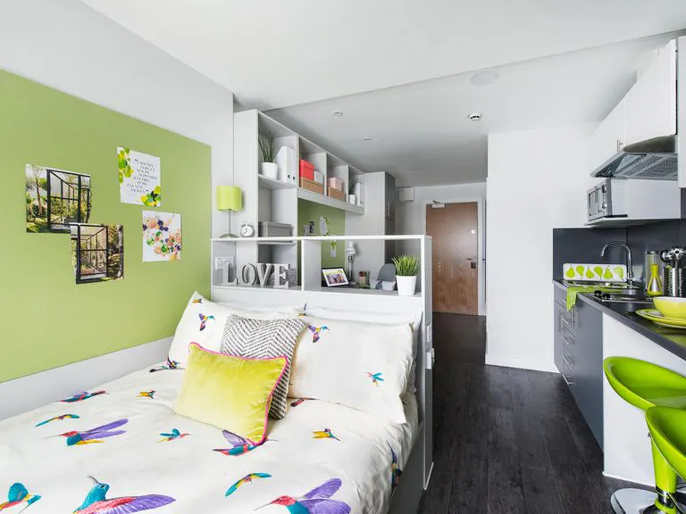 Platinum Studio ROOM 1