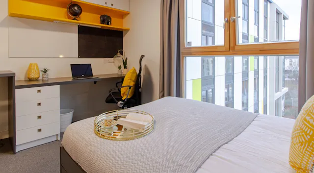 Platinum Studio room image 1