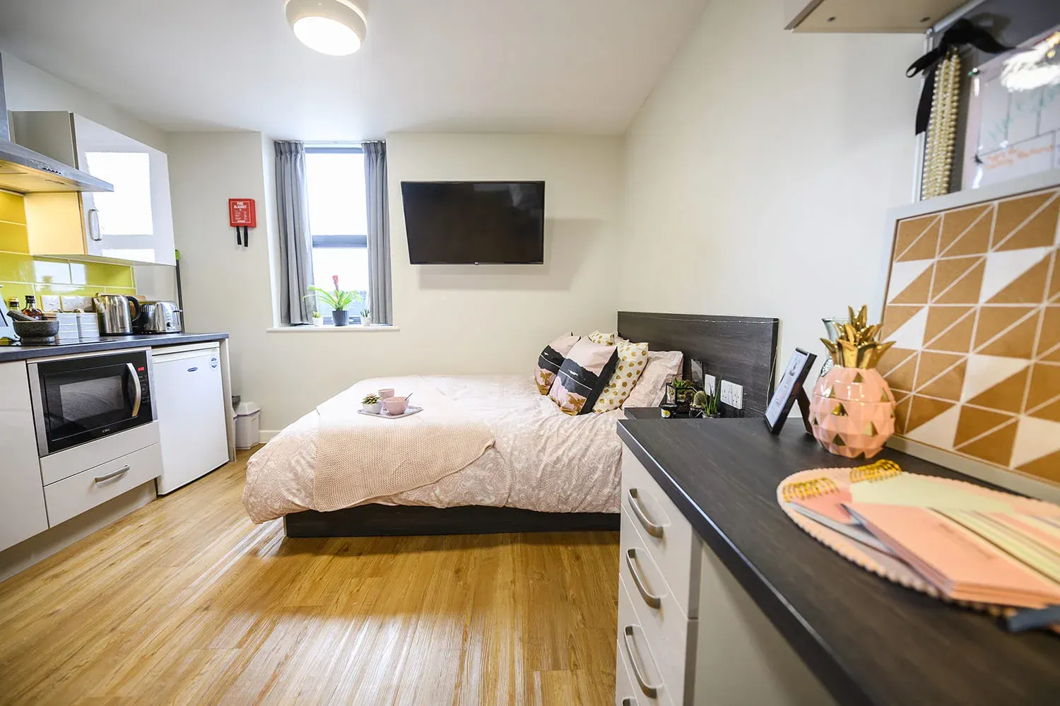 Platinum Studio ROOM 1