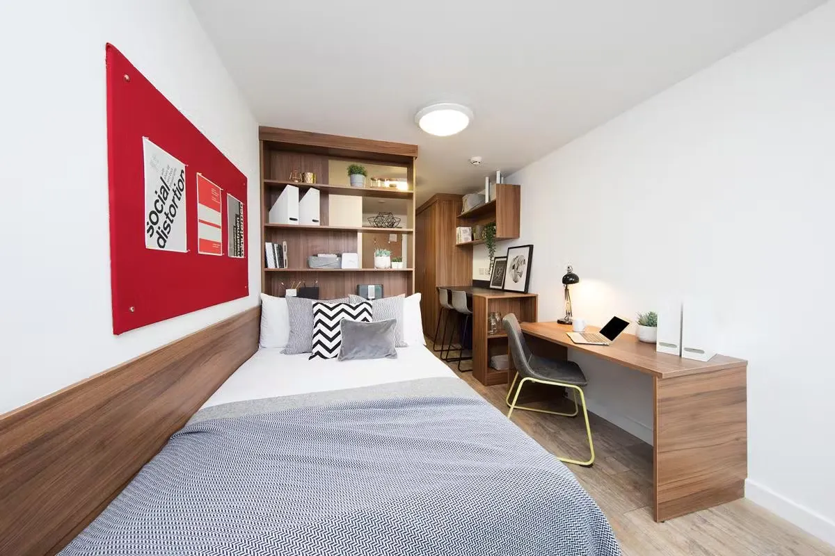 Platinum Studio ROOM