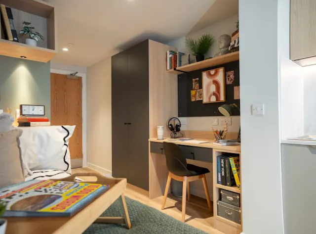 Classic Studio Mid-Tower room image 2