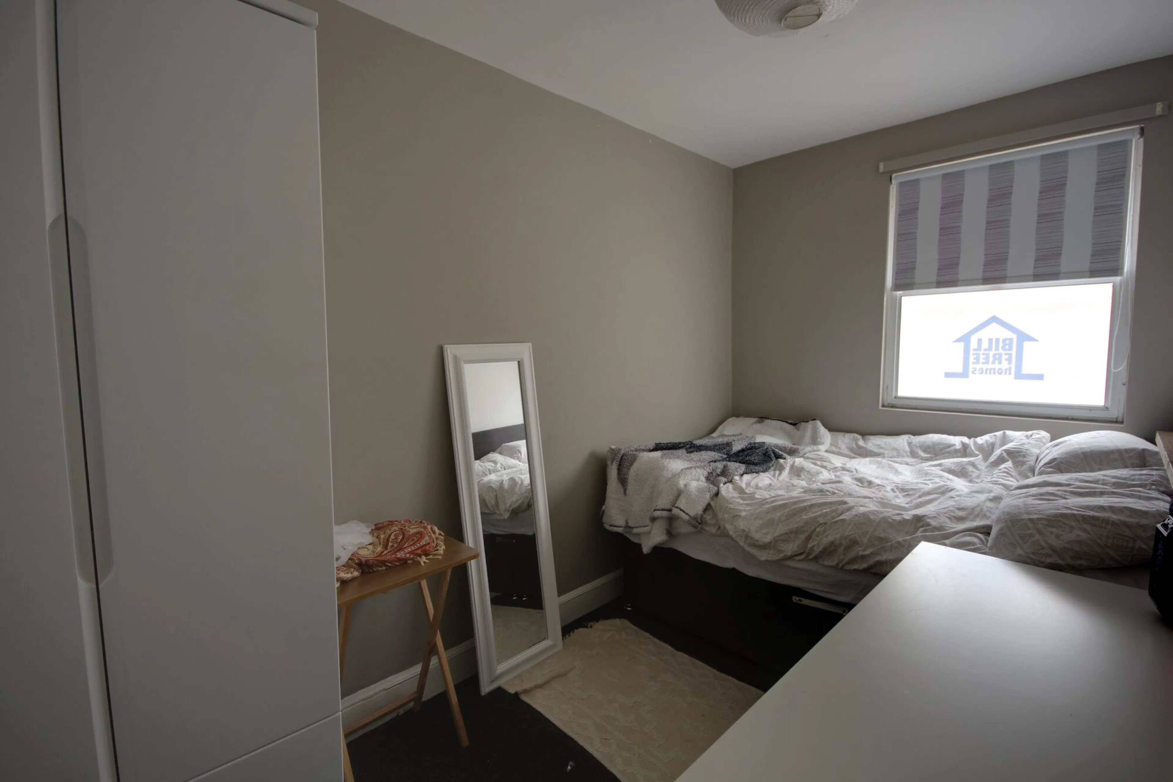 5 Bedroom Apartment ROOM 3