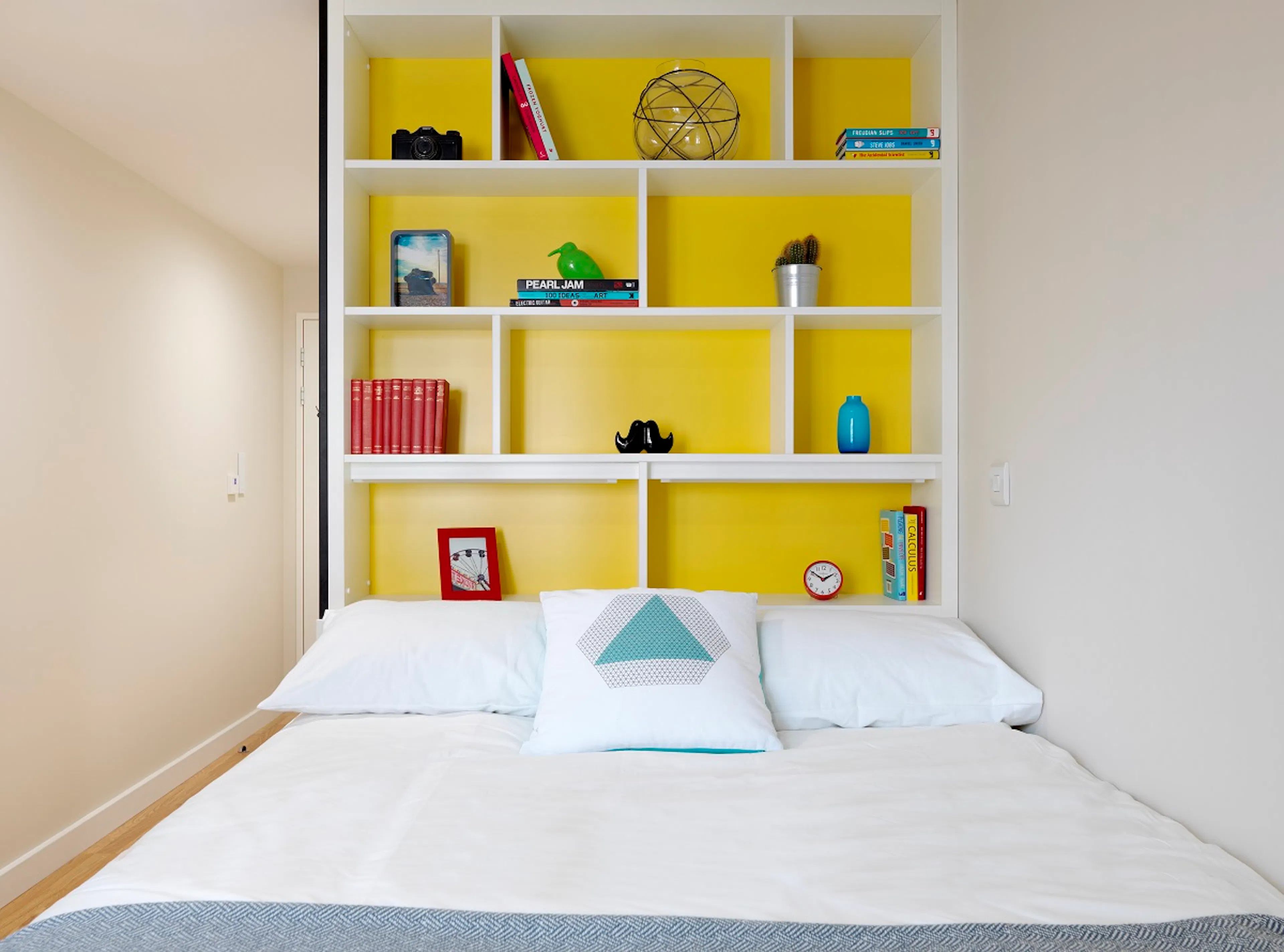 Clifford Flat (5/6 bed flat) ROOM 4