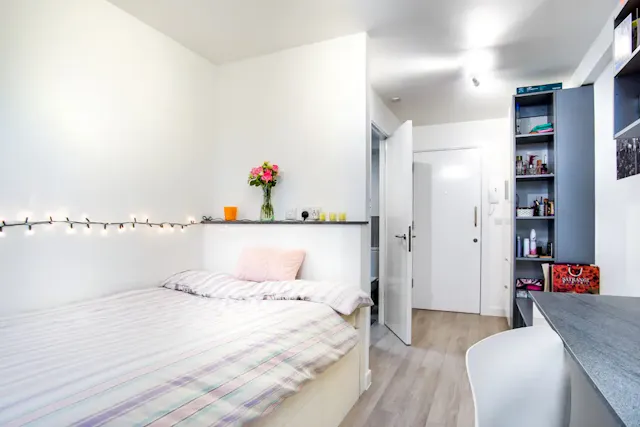 Cluster Ensuite room image 1