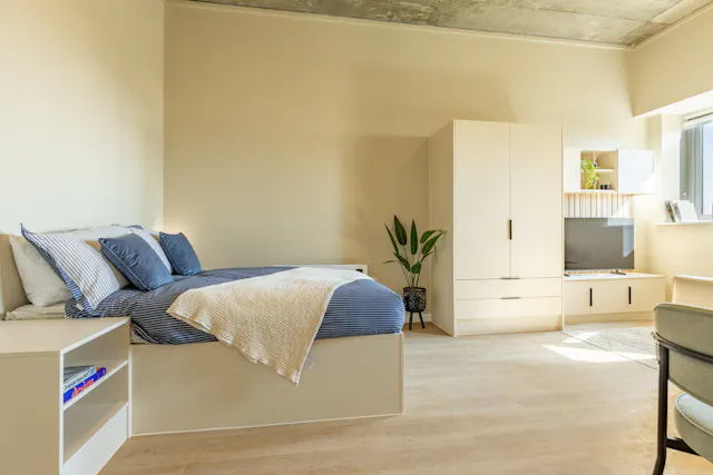 Stretch Studio Apartment room image 6