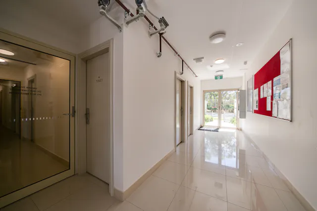 Large Studio room image 1