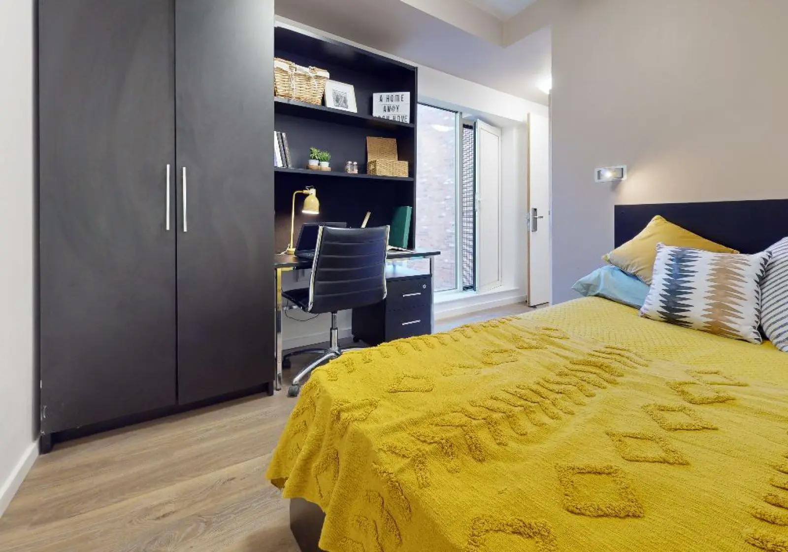 Copper En Suite Plus