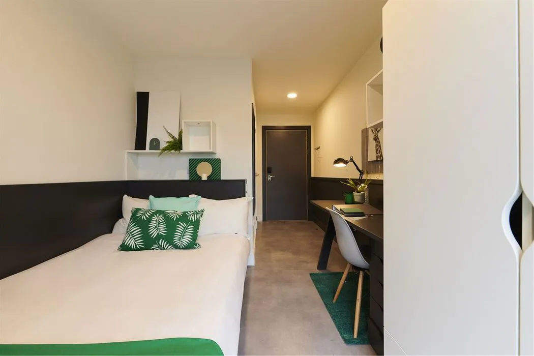 Copper En-suite ROOM 4