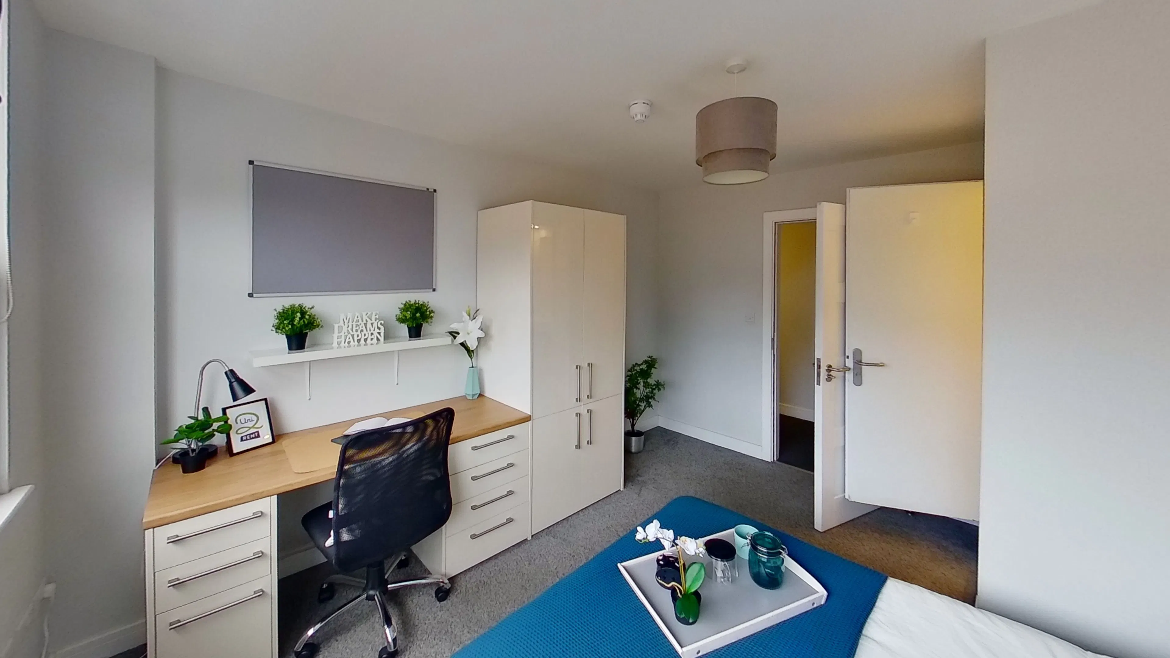 ROOM ROOM 4