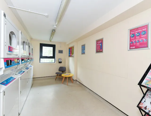 Studio room image 1