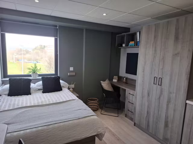 crown-place-swansea-swansea-Large Studio-1