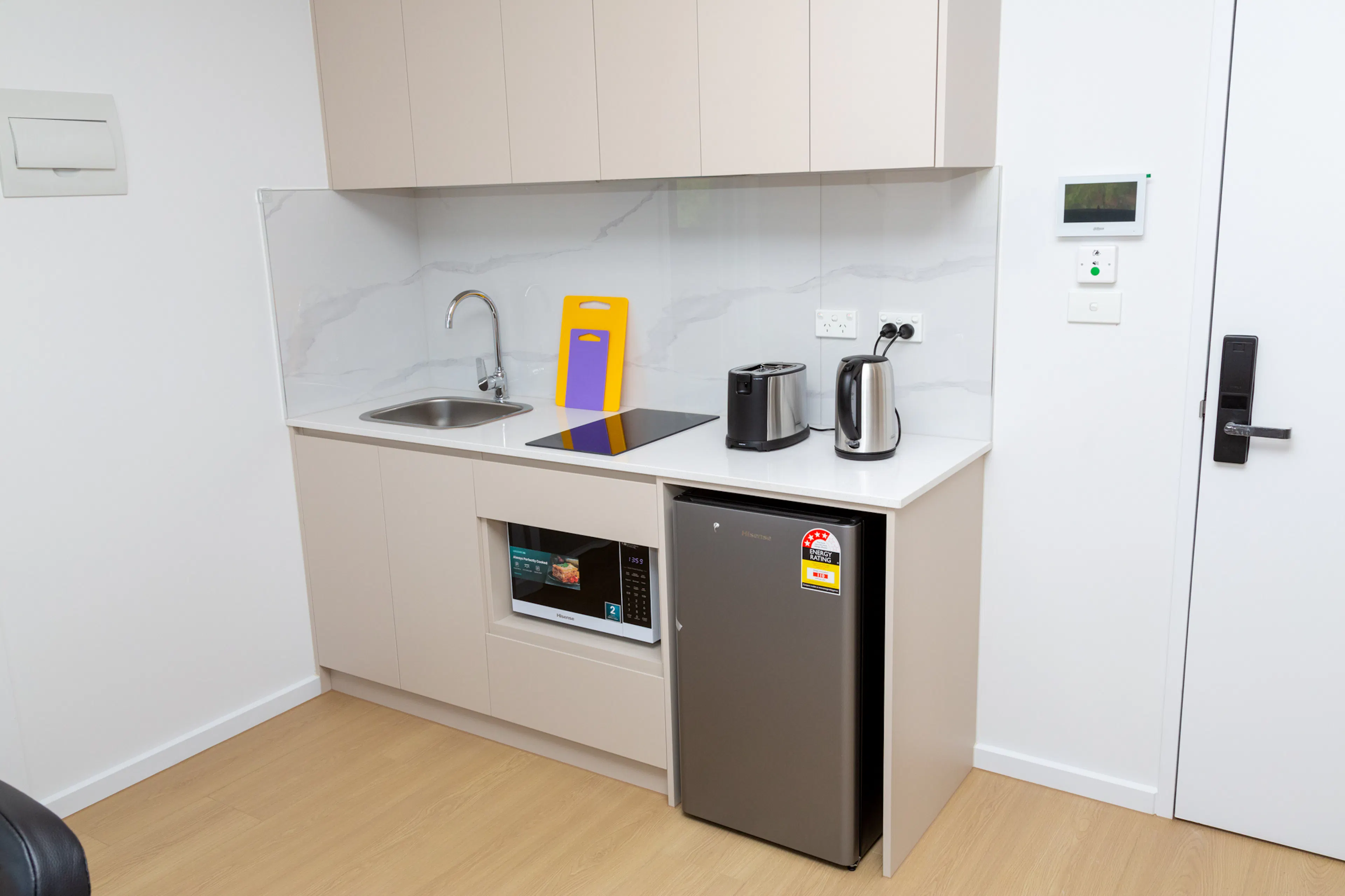 Standard Studio KITCHEN 4