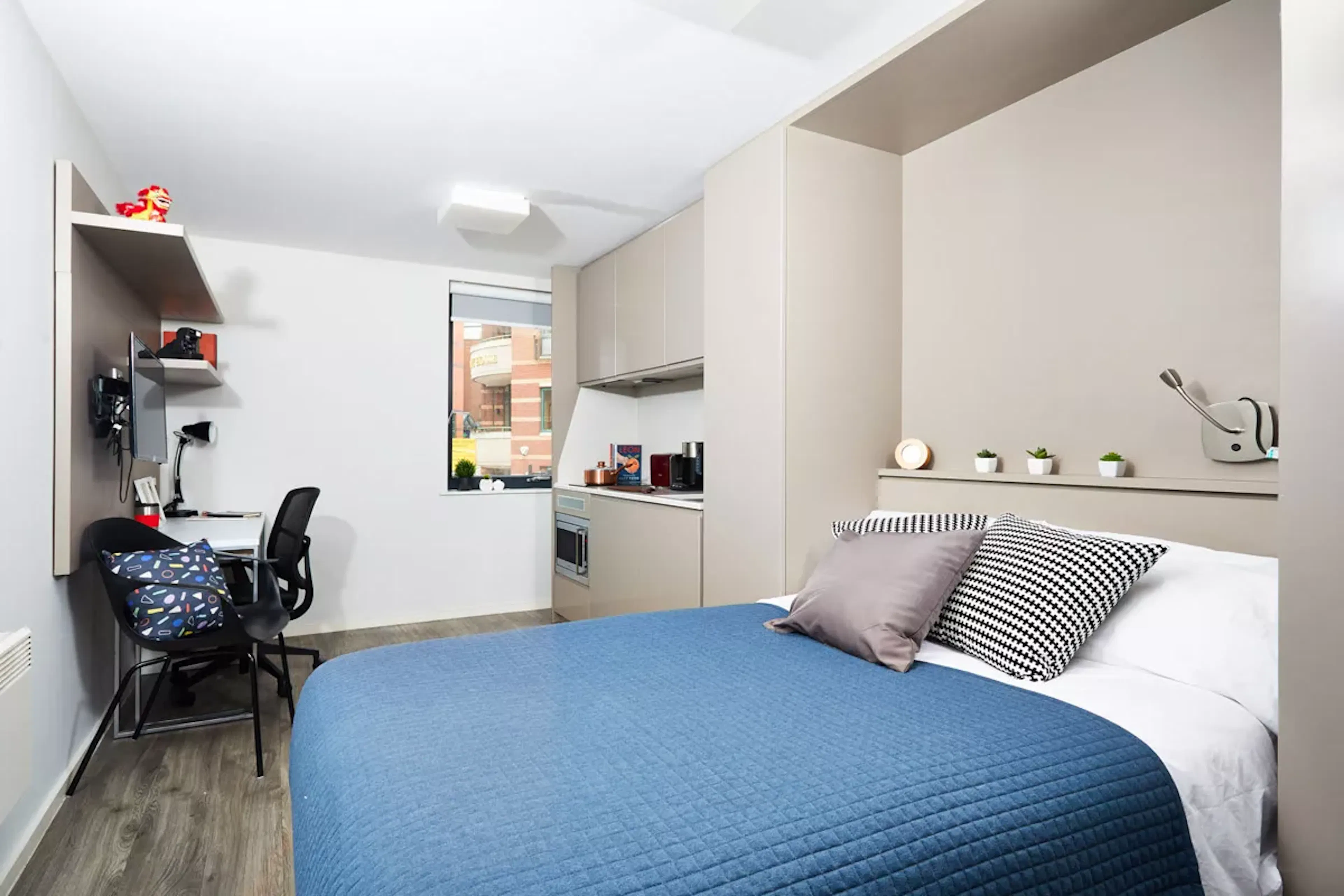 Deluxe ROOM 4