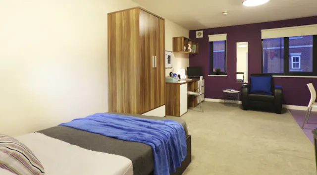 Deluxe Studio – Behn Hall room image 1