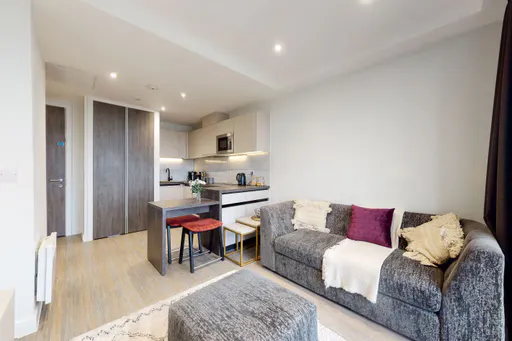DIAMOND 1 BED APARTMENT ROOM 1