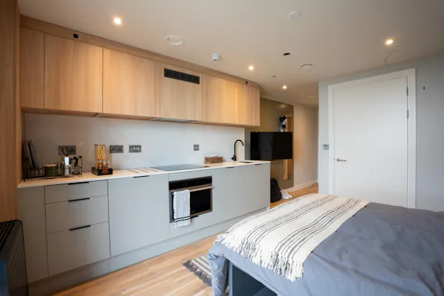 Accessible Studio, Upper Tower room image 1