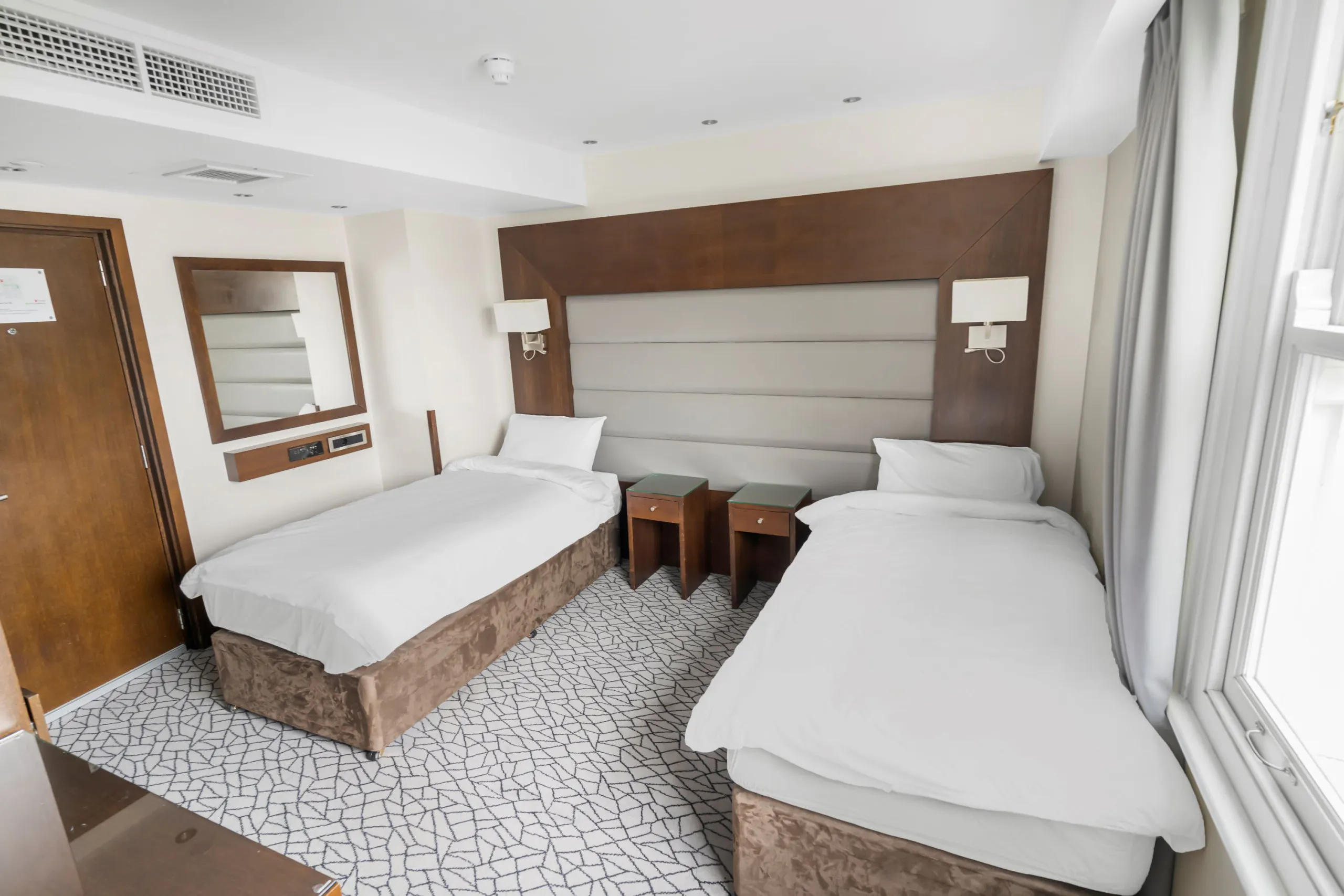 Twin Room ROOM 2