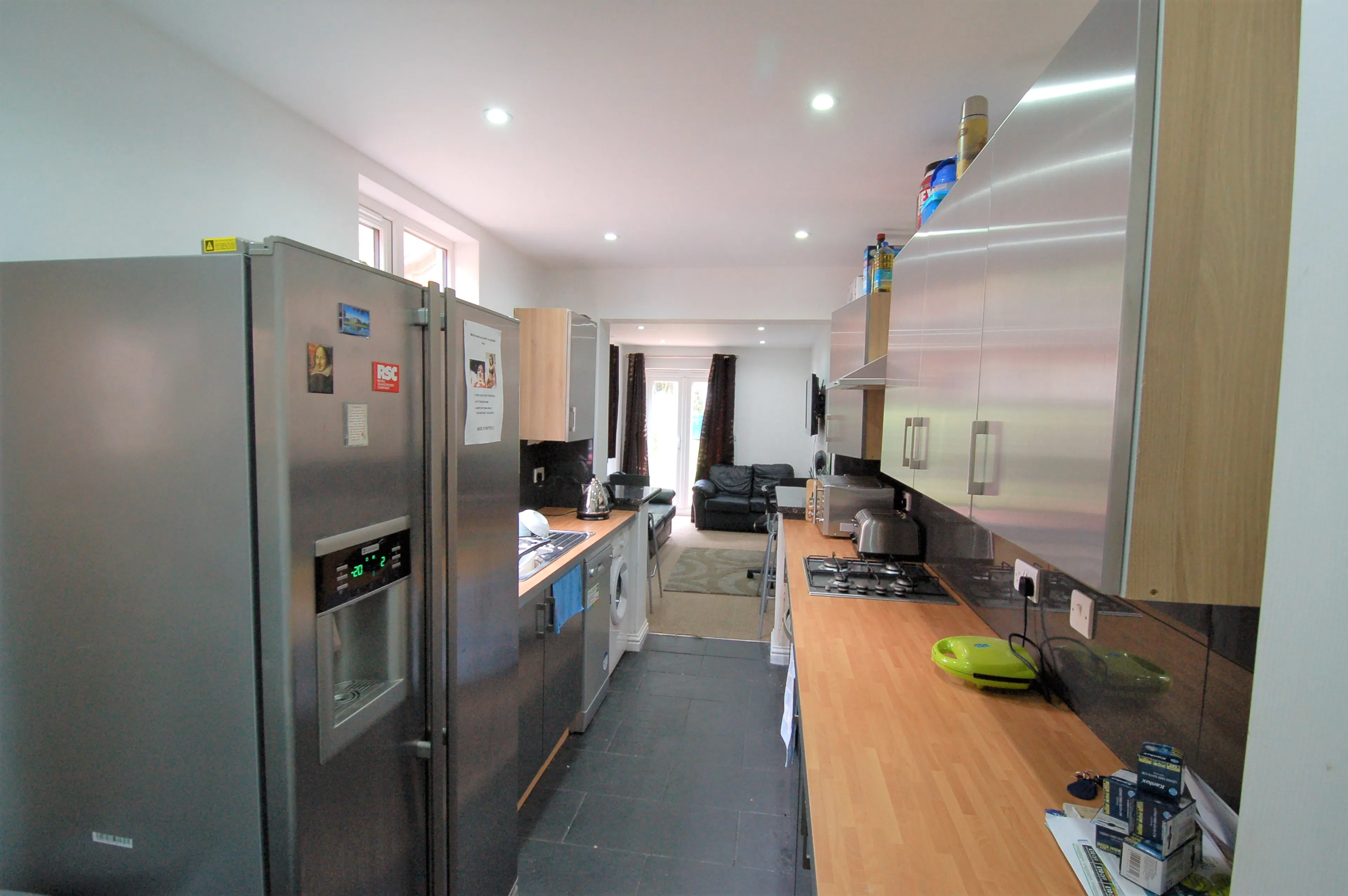 7 Bedroom Apartment KITCHEN 2
