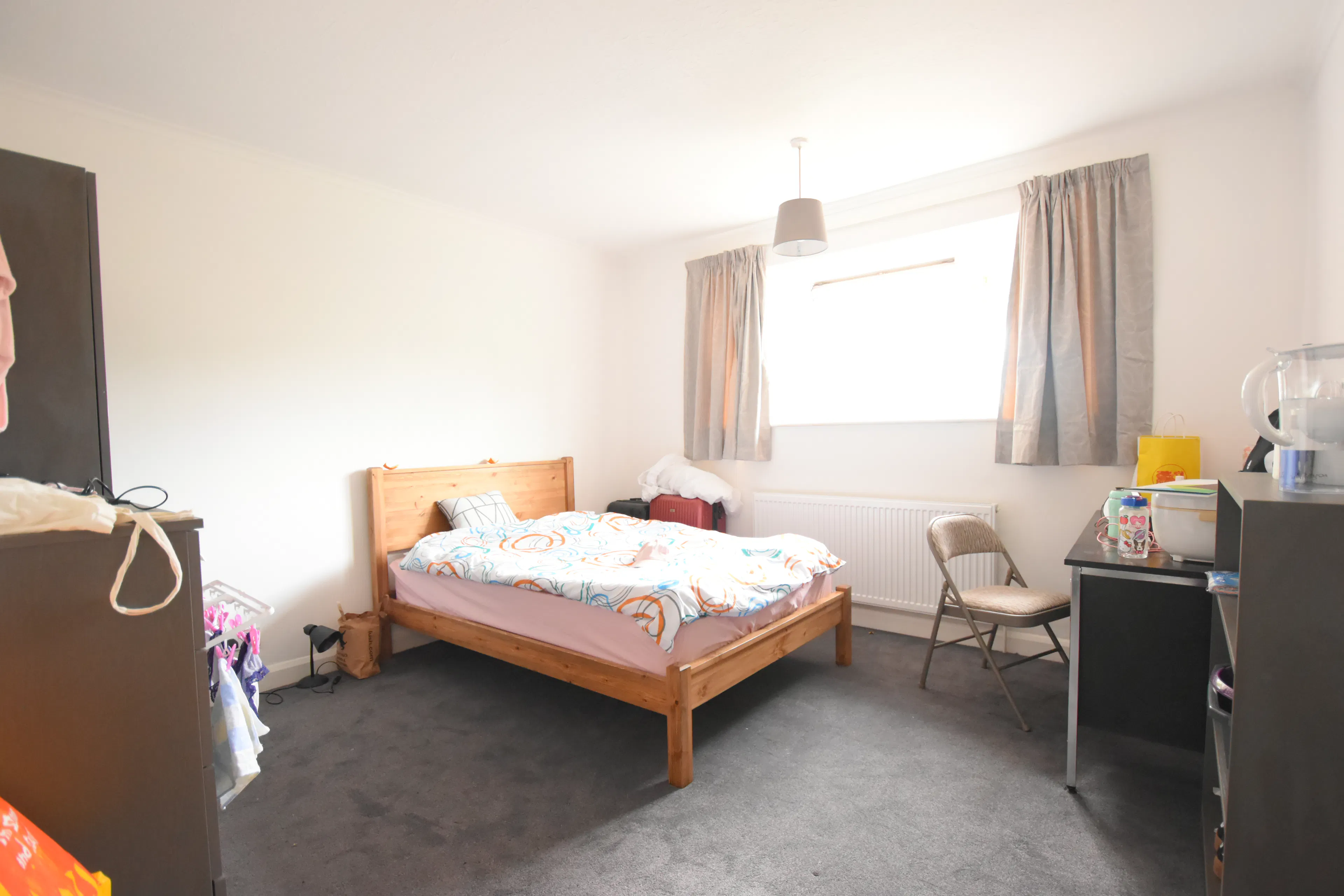 8 bedroom apartment ROOM 2