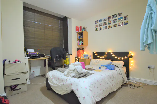 7 Bedroom Apartment room image 1