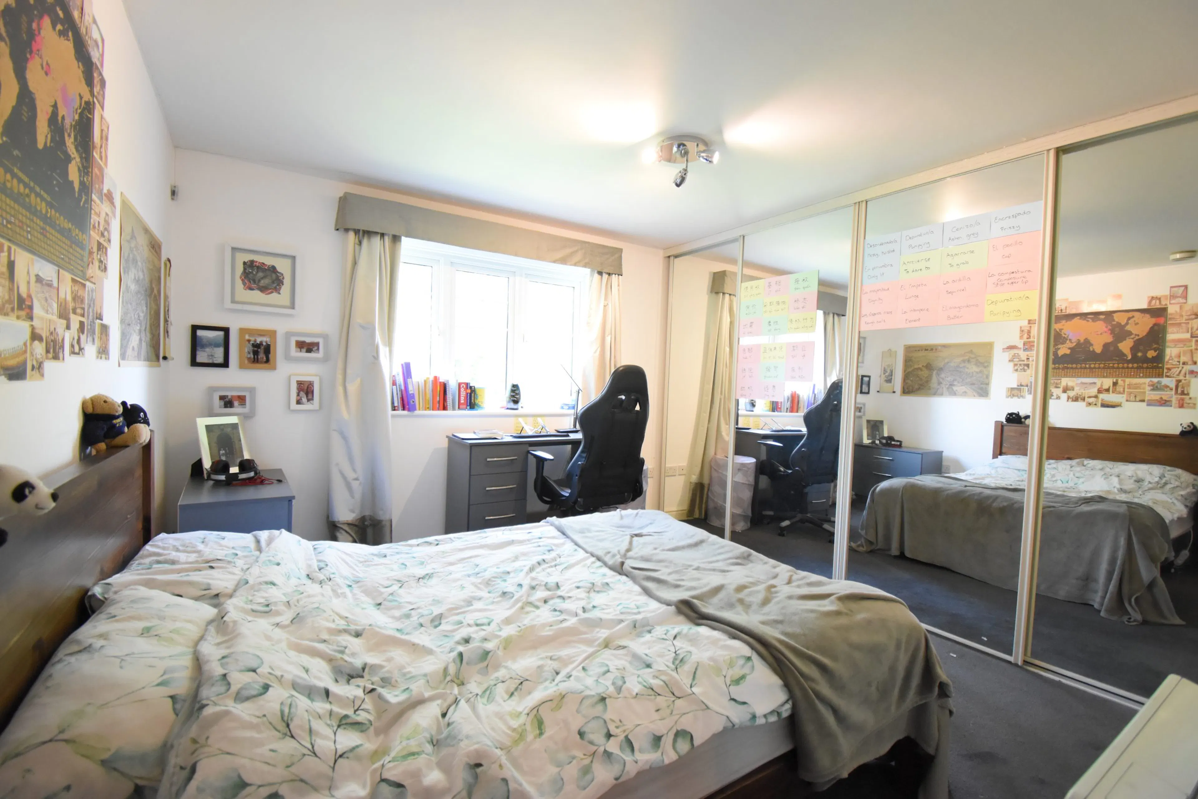 ROOM ROOM 4