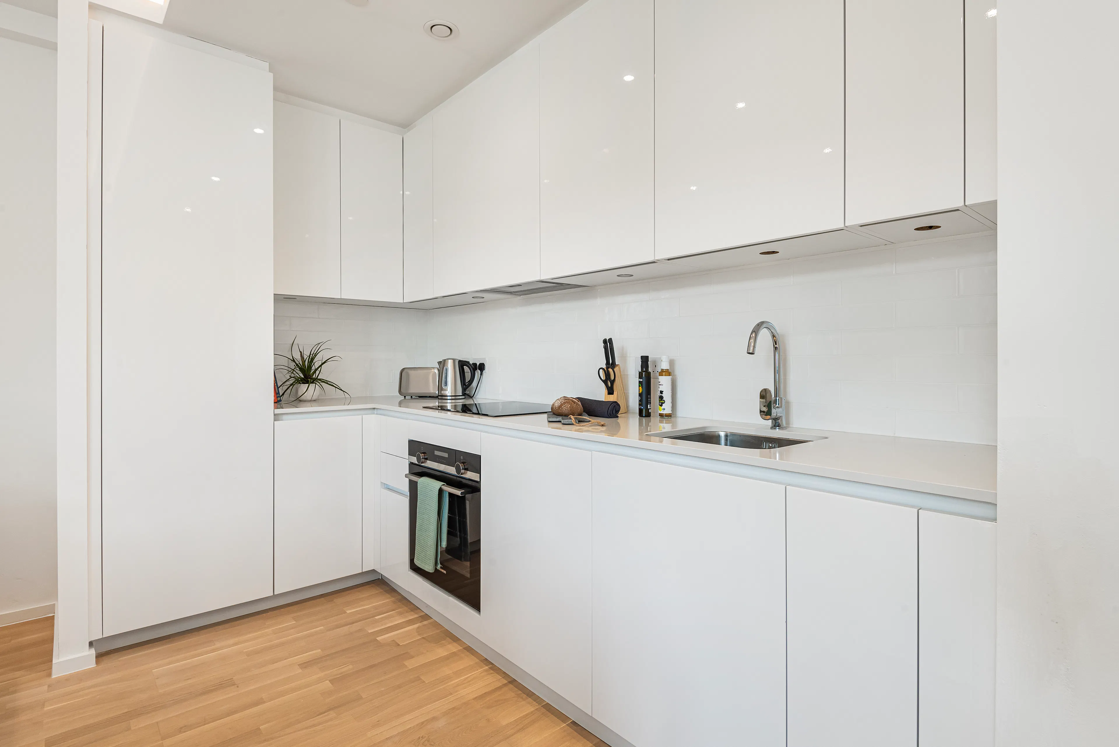 1 Bedroom Apartment KITCHEN 4