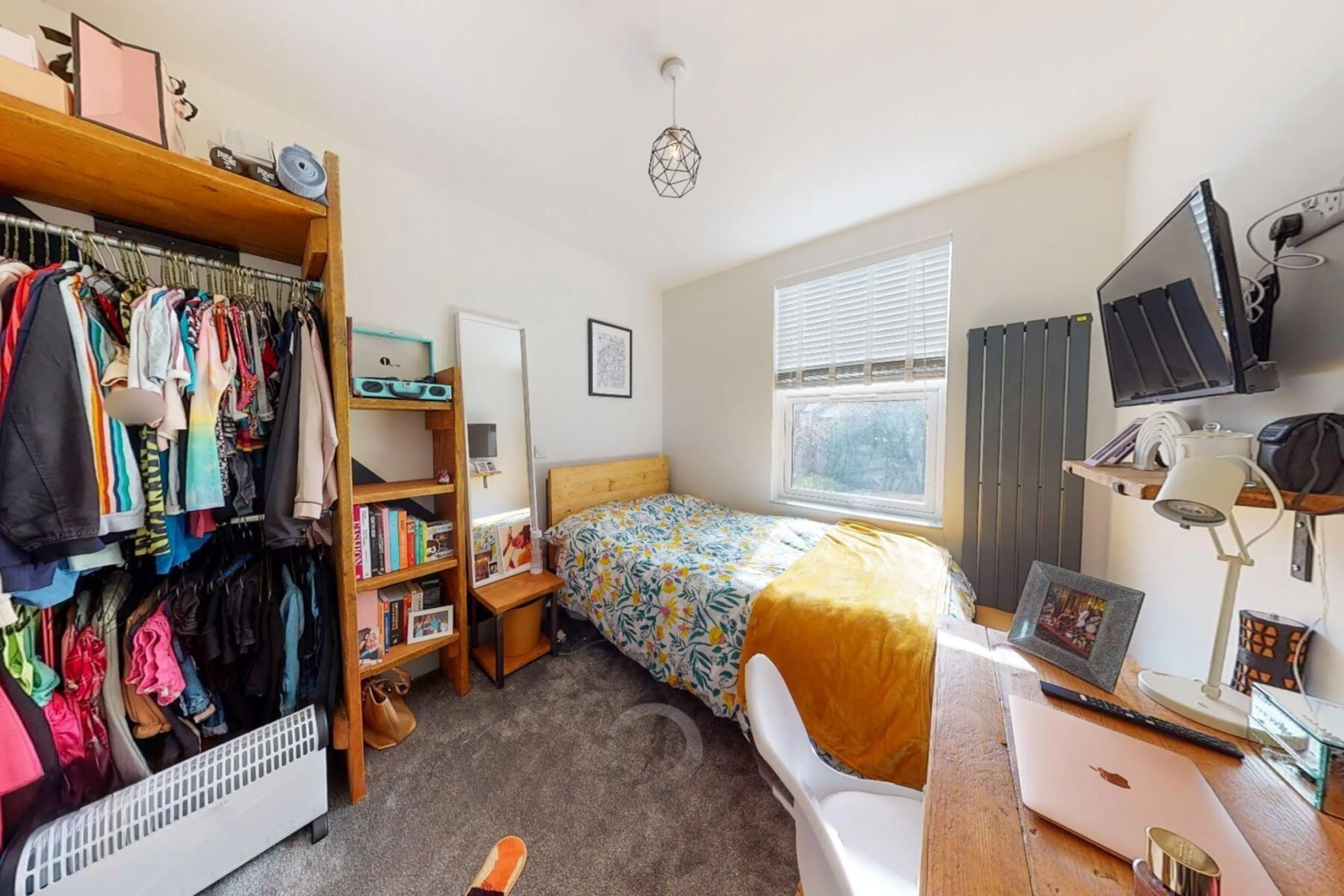ROOM ROOM 2