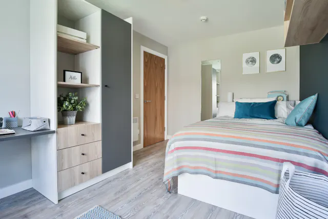 Premium 2 Bed Apartment room image 2