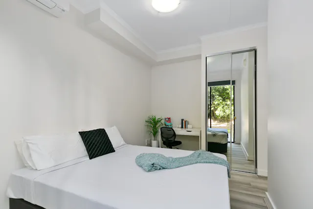 4 Bedroom Deluxe Room room image 2