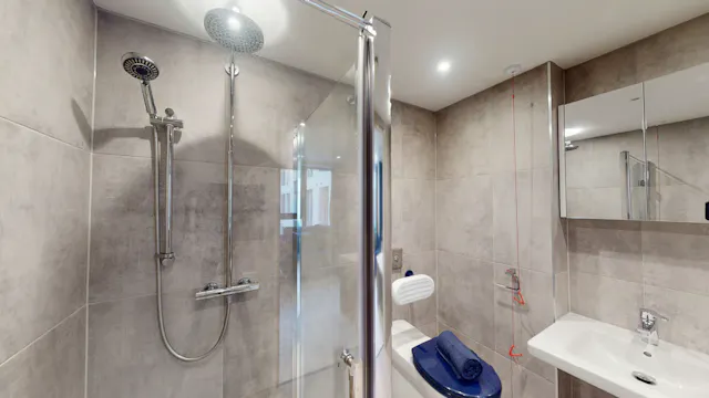 Platinum Studio room image 1