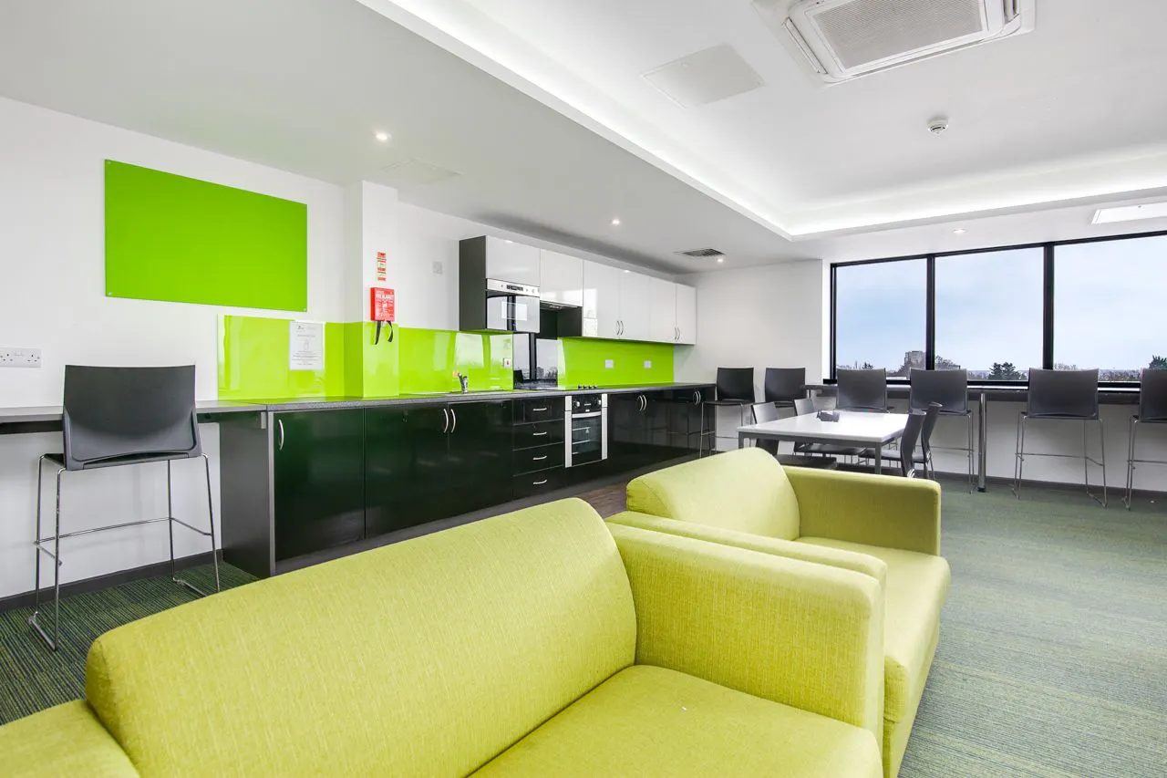 Premium Studio KITCHEN 3