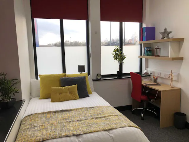 Deluxe Ensuite(UK Guarantor not required) room image 1