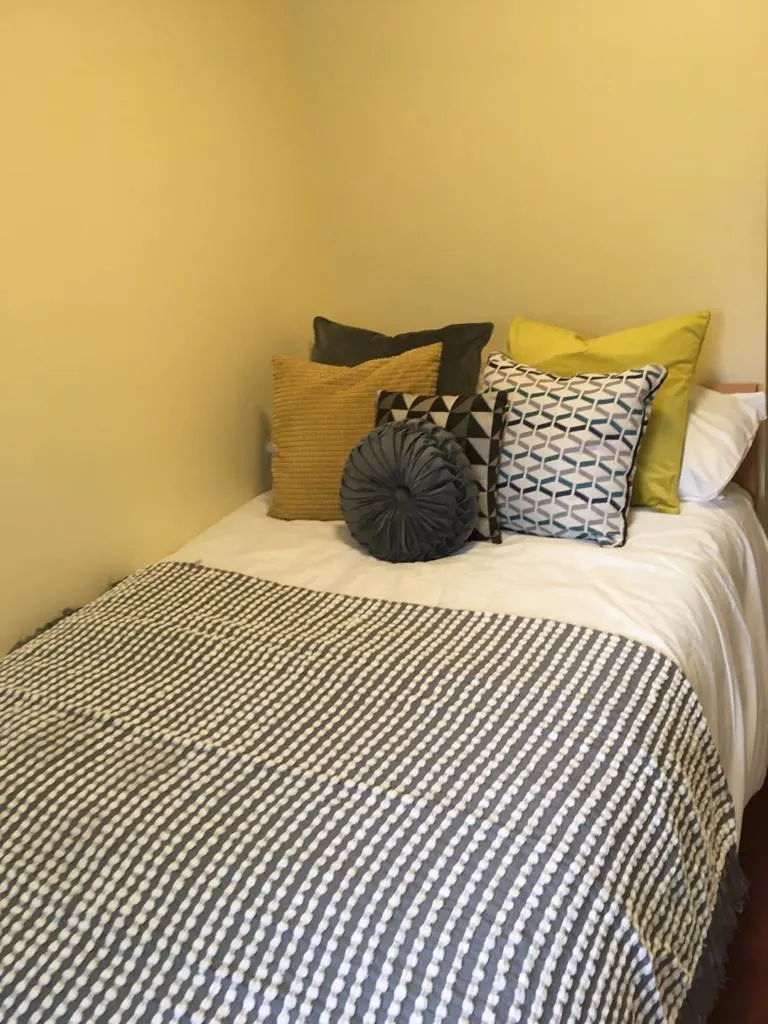 Longside House, Bradford-Bradford-ROOM-1